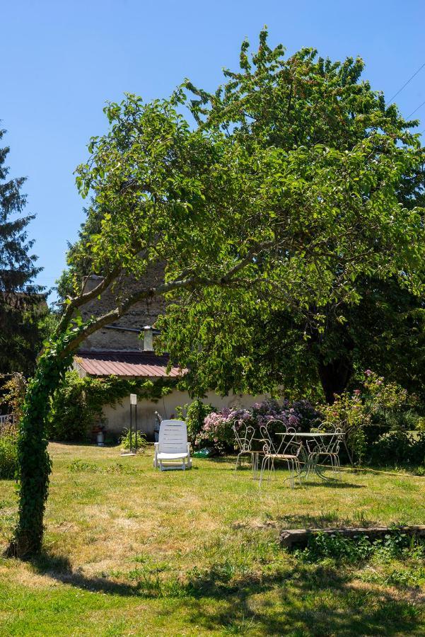 Chambre D'Hotes Chez Artiste Verrier, La Perriere - Perche Exteriör bild